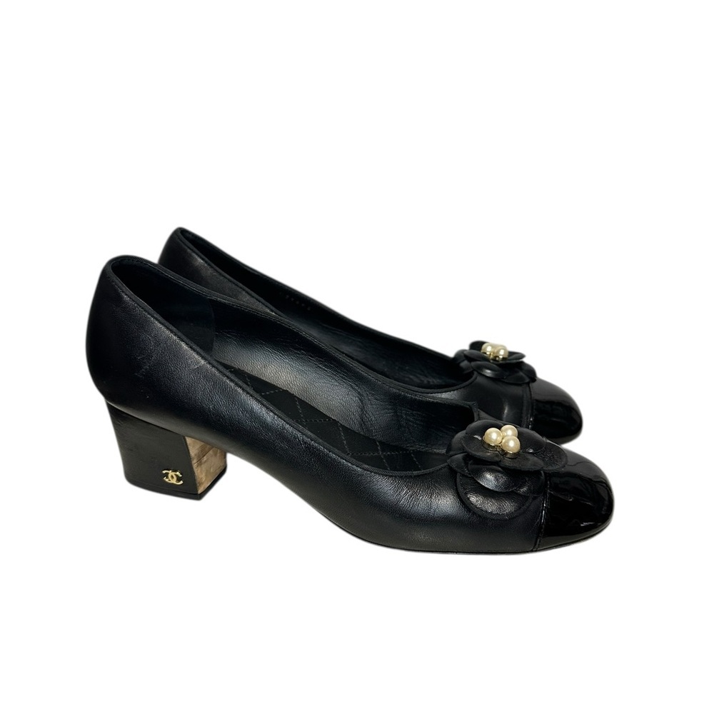 Chanel Camellia Pearl Block Heel Pumps 39 - Picture 11 of 12